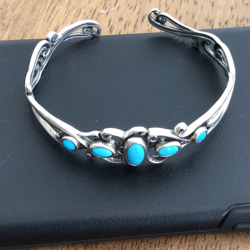 Ornate Carolyn Pollack Sterling silver turquoise southwestern cuff
